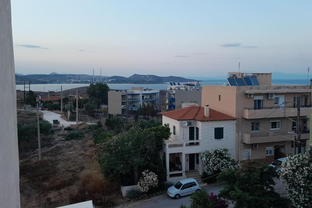 Апартаменты Lavrio 1Bdr Penthouse 7 Min On Foot From The Port Экстерьер фото
