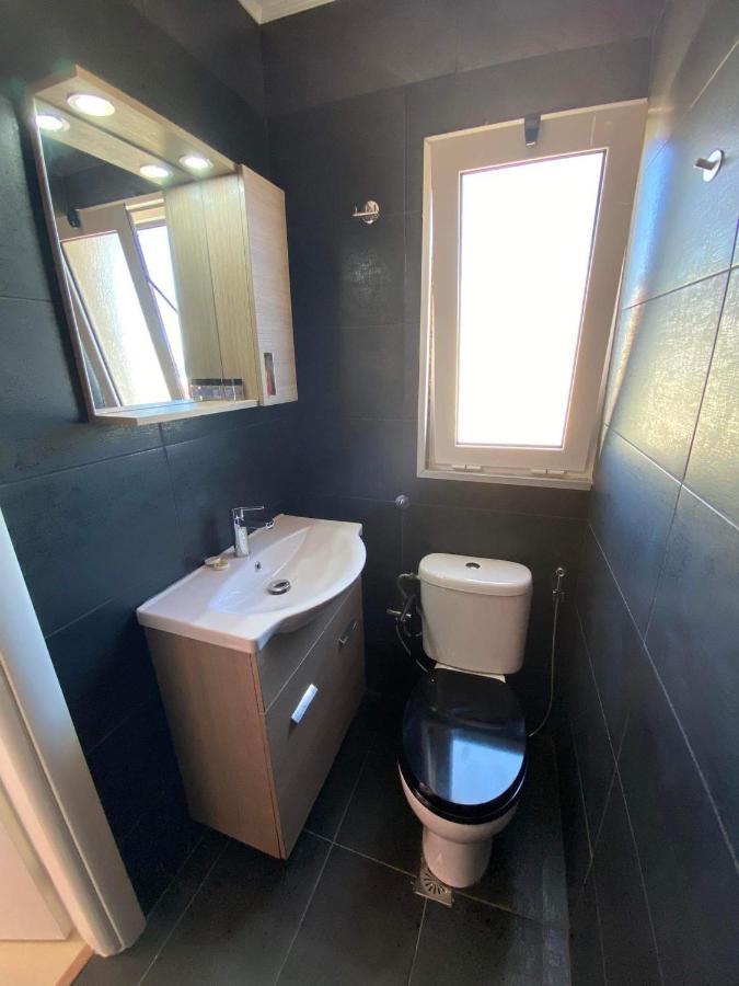 Апартаменты Lavrio 1Bdr Penthouse 7 Min On Foot From The Port Экстерьер фото
